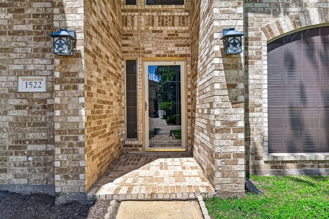 Photo - 1522 Brook Grove Dr