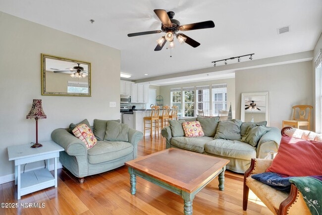 Photo - 1790 Queen Anne Unit 1
