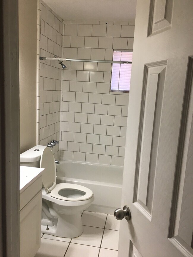 Photo - Duplex Unit 5213