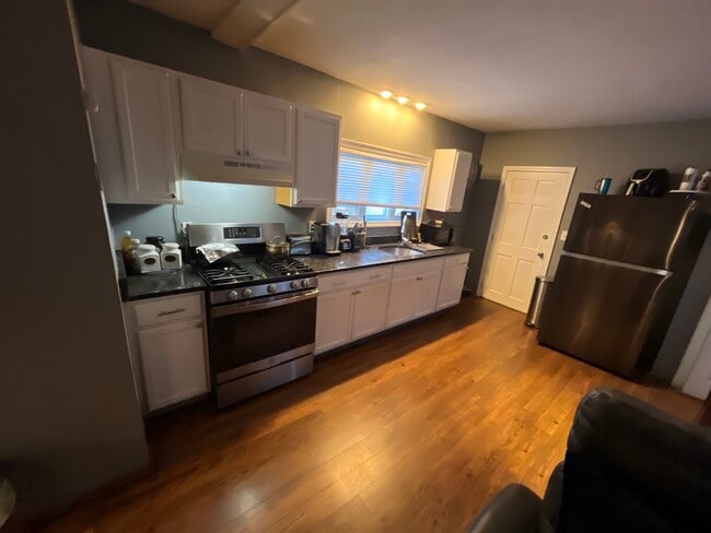 Building Photo - 11 Orchard St Unit 1 Rental