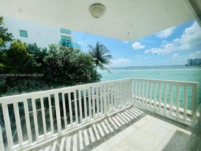 Photo - 2016 Bay Dr Unidad 207