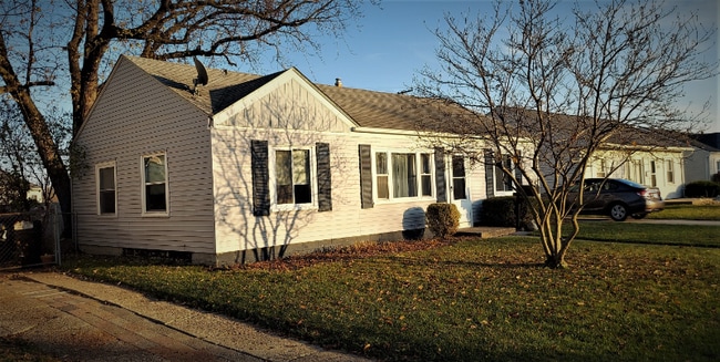 Building Photo - 26282 Grandmont St Rental