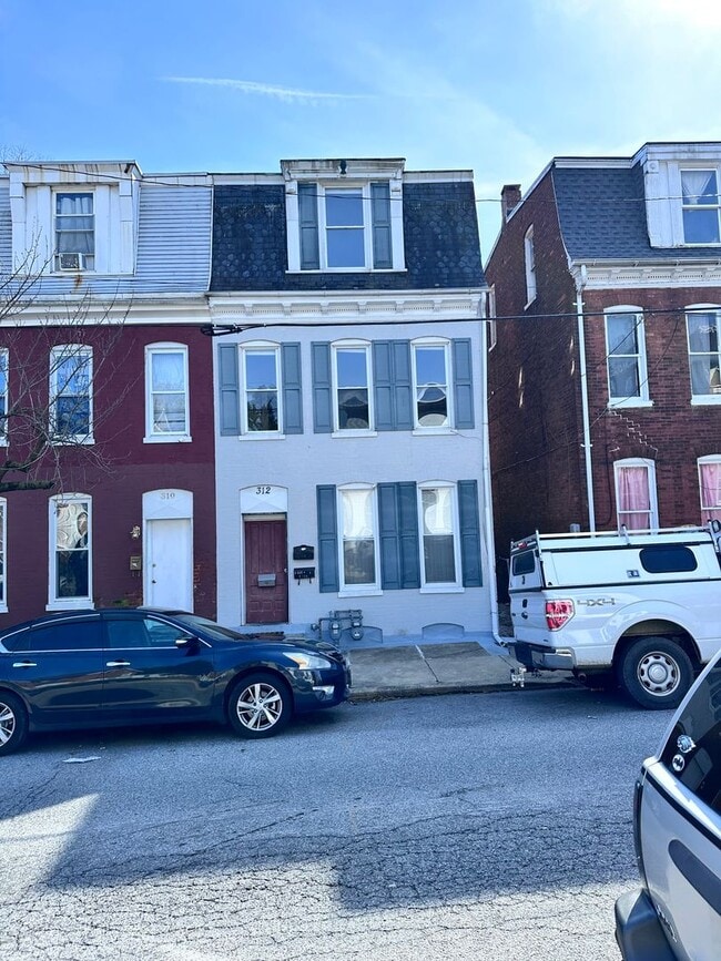 Photo - 312 W North St Unit 2