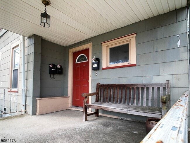 Photo - 17 Gates Ave Unit 3