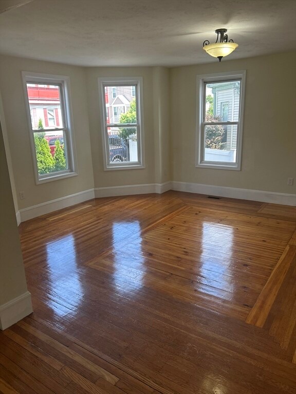 393 Seaver St Unidad 1