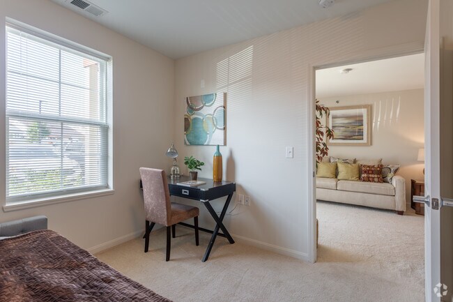 2BD 1BA 825 sq. ft.