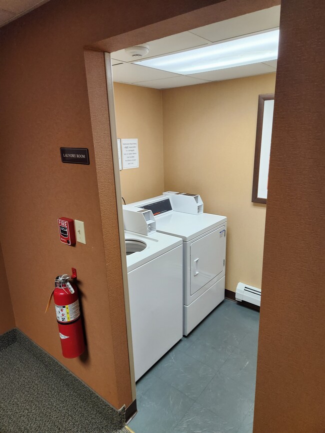 Brownstone Luxury Studio Apartments Syracuse, NY