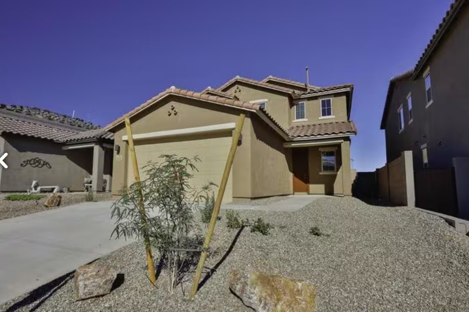 Photo - 646 W Calle Espadero