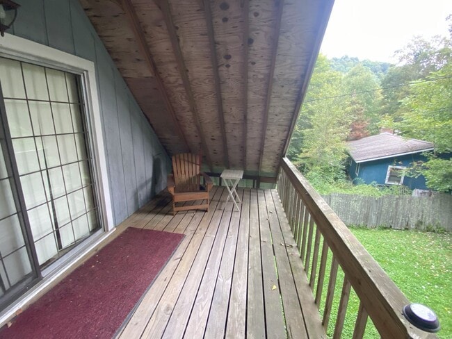 Photo - robi1130 Unit B