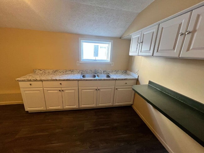 Photo - 20 St Helena St Unit 20