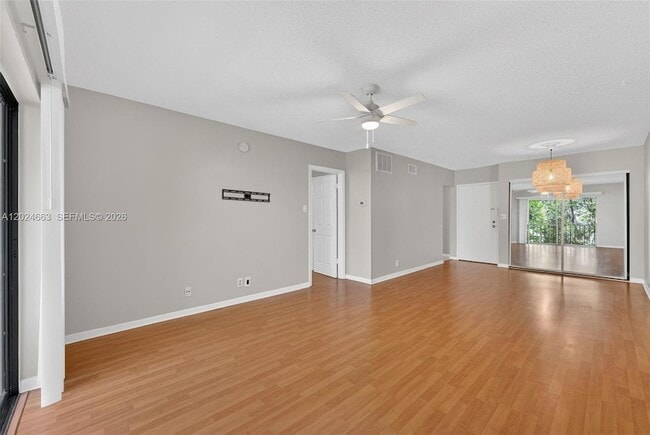 Building Photo - 3119 Oakland Shores Dr Unit C212