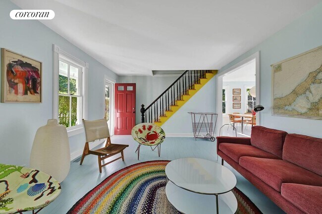 Photo - 17 Montauk Ave