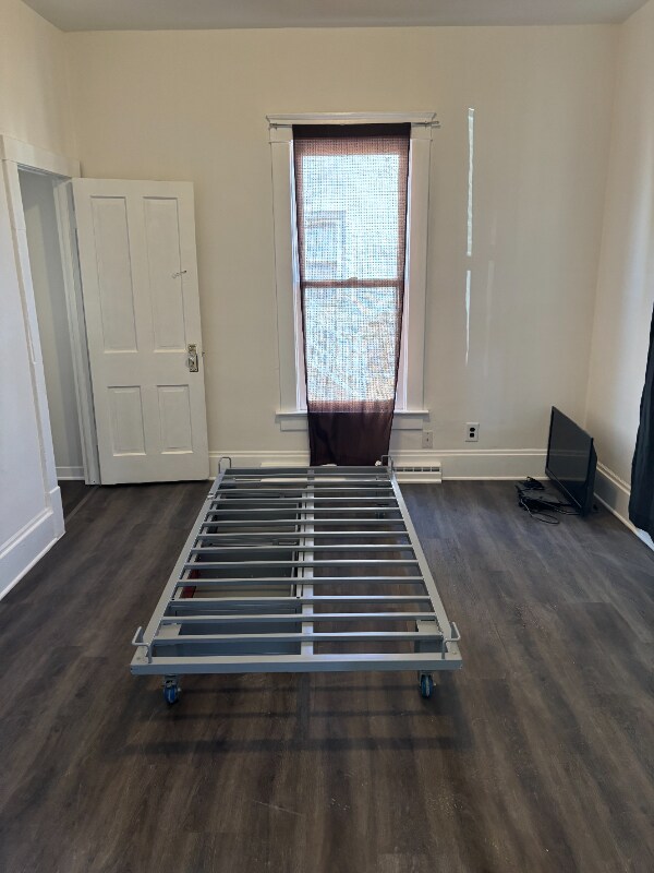 Photo - 1010 Oak St