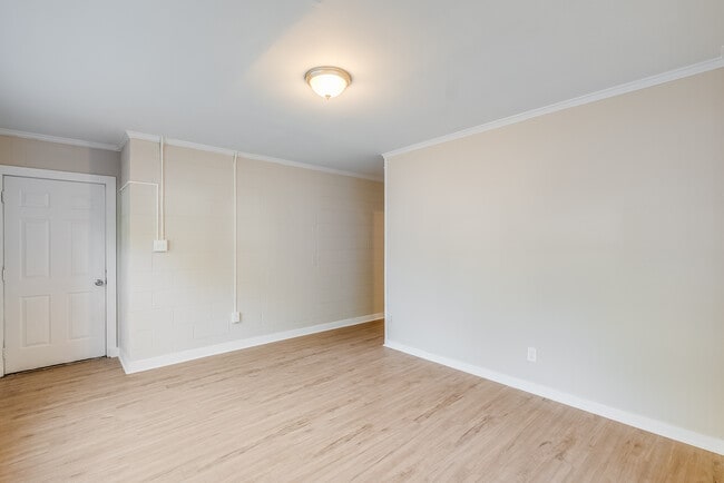 Photo - Bright 2 Bedroom Apartment Unit A Unit A