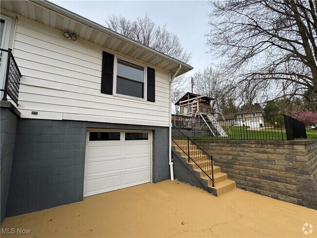 Building Photo - 109 Carroll Dr Rental