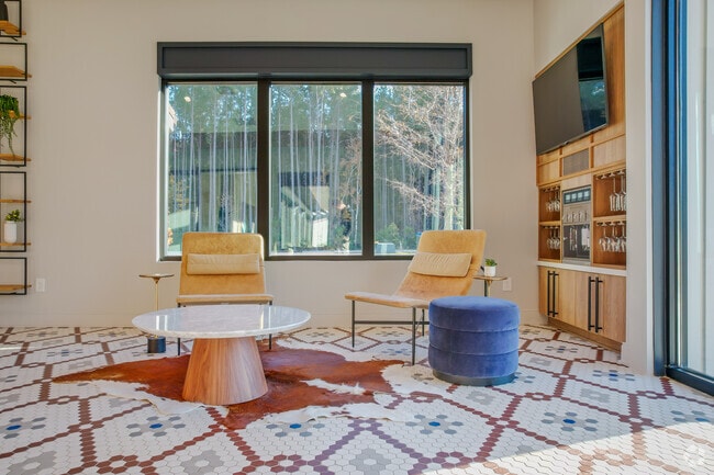 Leasing Office Area