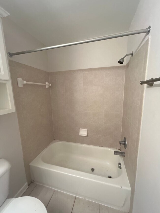 Photo - 01-204 Fishman Unit 01-204 - A