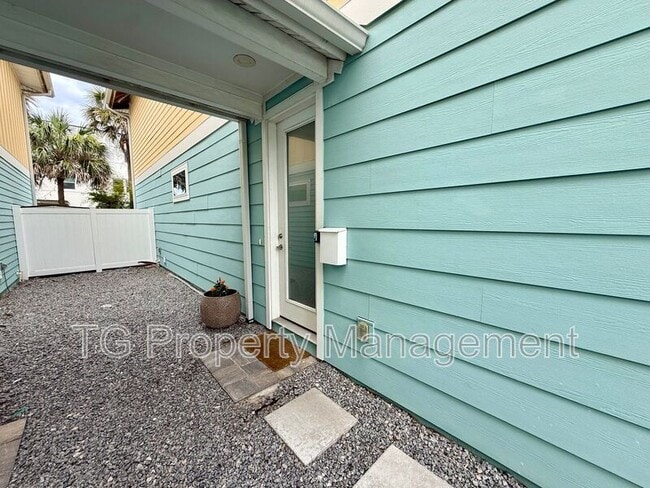 Photo - 514 2nd St S