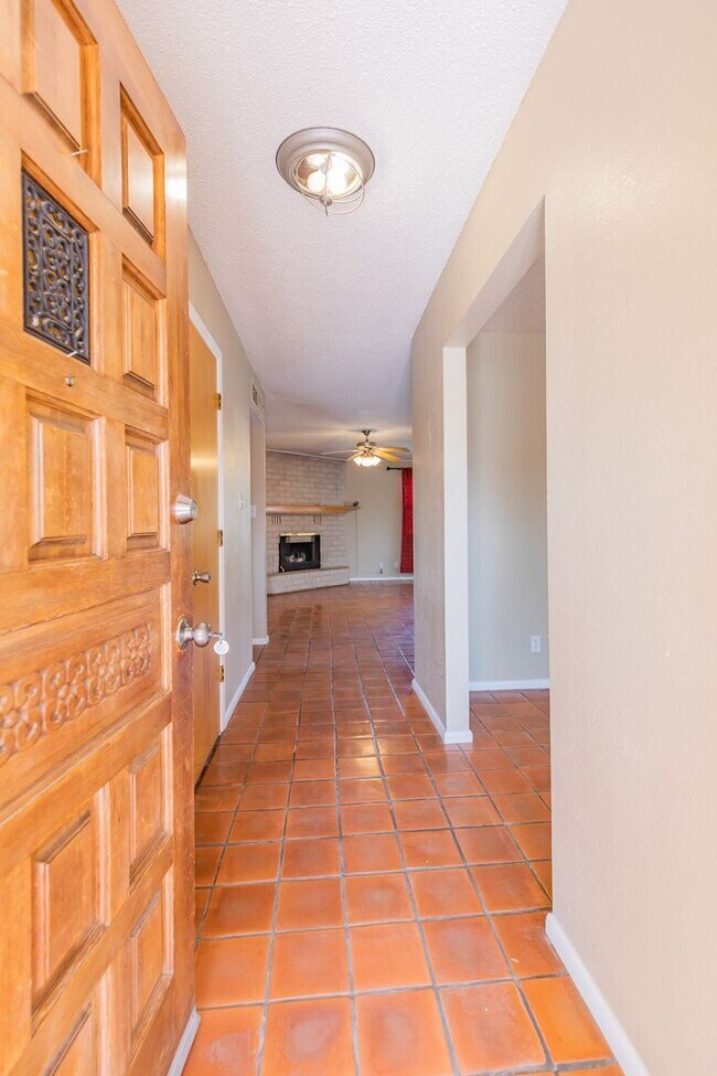 Home with Inground Pool! Casas en Alquiler Alamogordo, NM