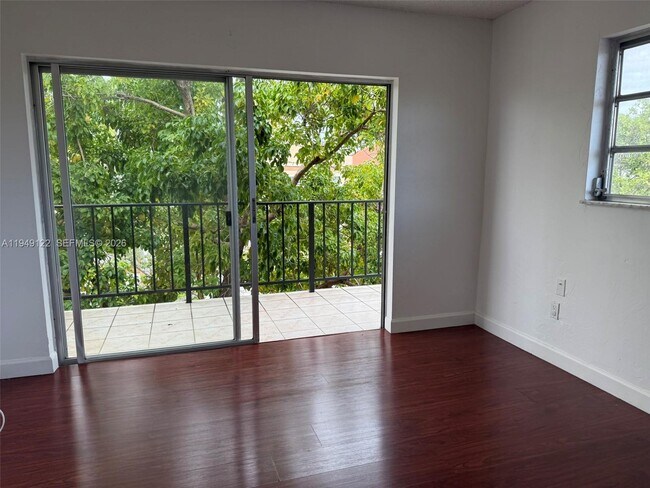 Photo - 3860 NE 170th St Unit 412