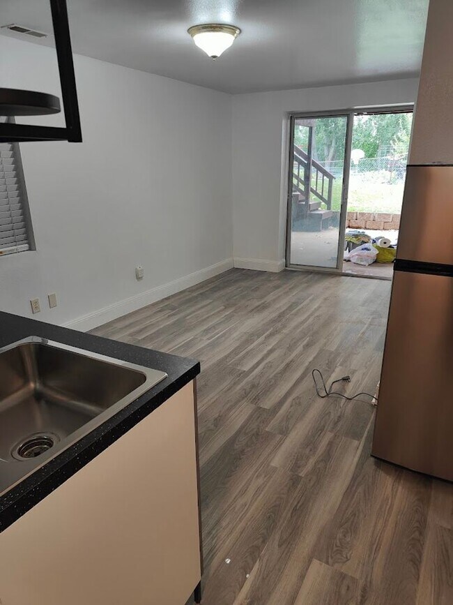 Photo - 672 E 400 N St Unit Basement Apt.