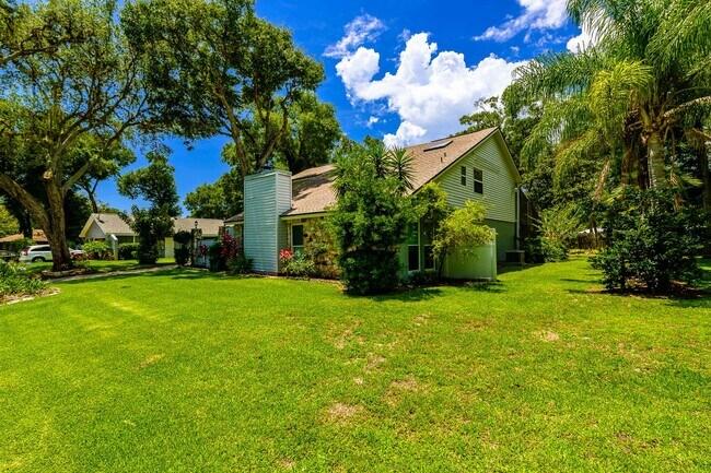 Photo - 6 Baywood Dr