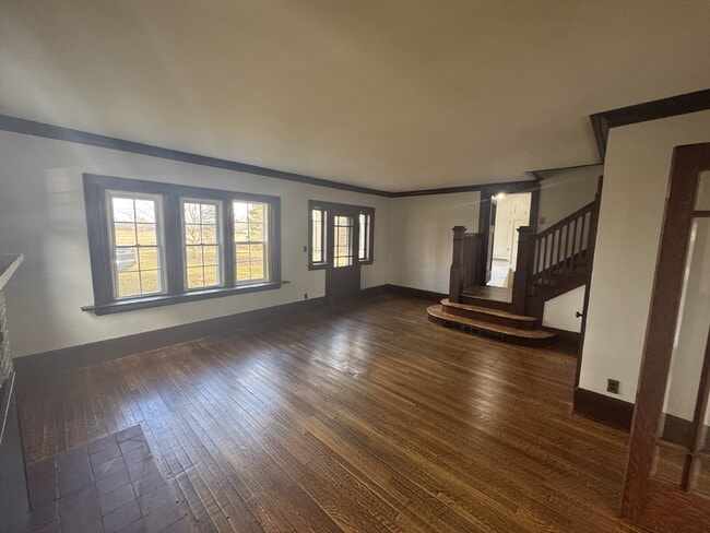 Photo - Endless Space Indoors & Out—Beautiful 3BR Home with Barn
