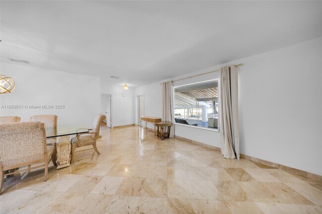 Photo - 1700 N Treasure Dr