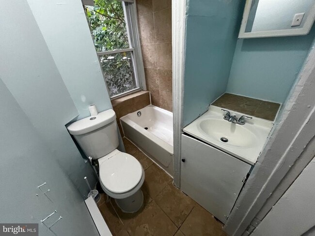 Photo - 7129 Yocum St