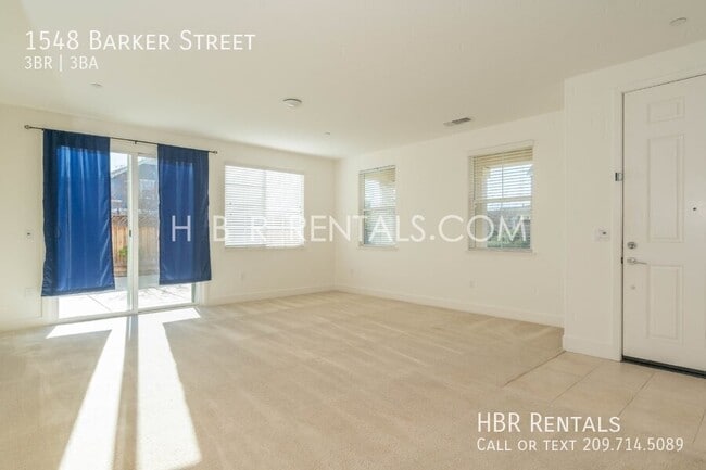 Photo - 1548 Barker St