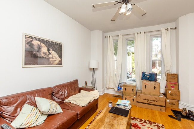 Photo - 3311 N Hoyne Ave Unit 3F