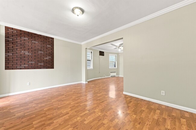 Photo - 129 W 28th St Unit 1