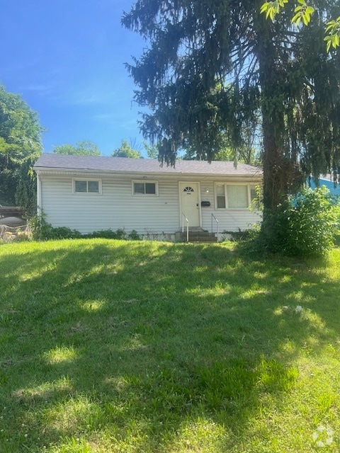 Building Photo - 4694 Kirby Ave Rental