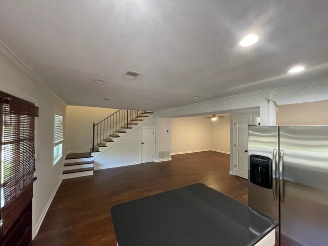 viviendo - 114 Orleans Oak Ln