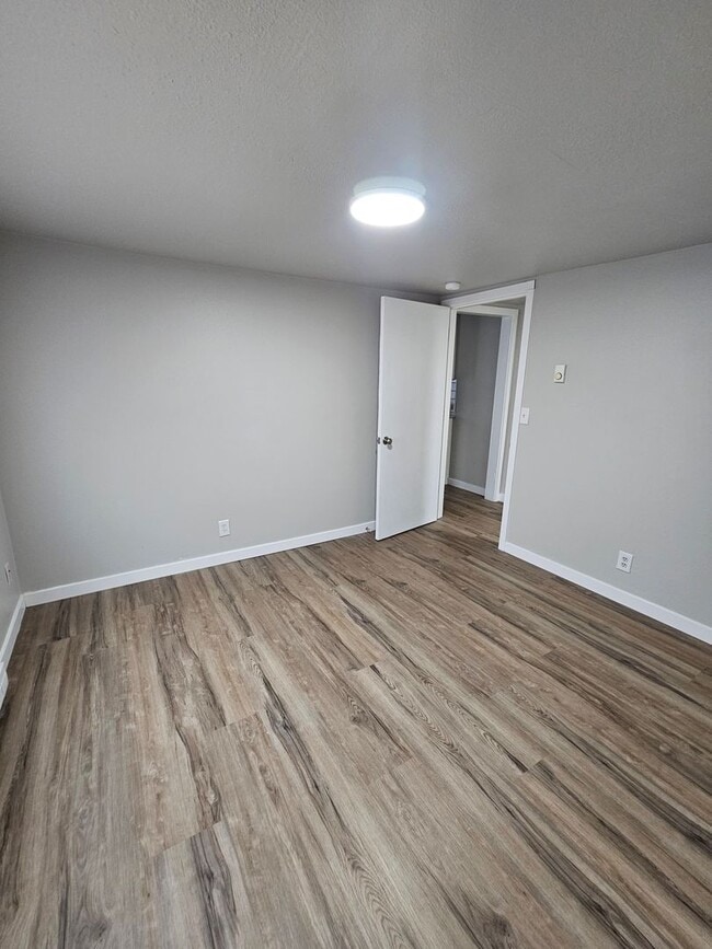 Photo - 406 E Broadway Ave Unit 406 A
