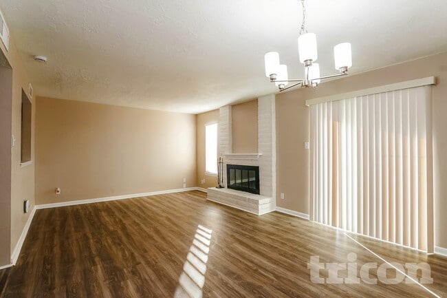 Photo - 5208 Territorial Rd NW