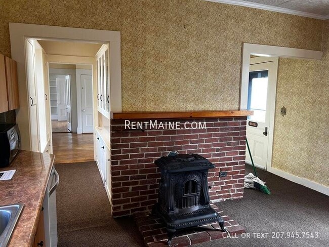 Photo - 92 Main Rd N