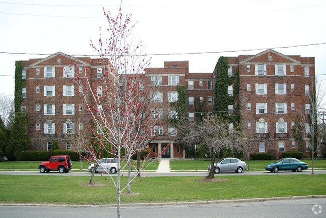 Parkland Apartments