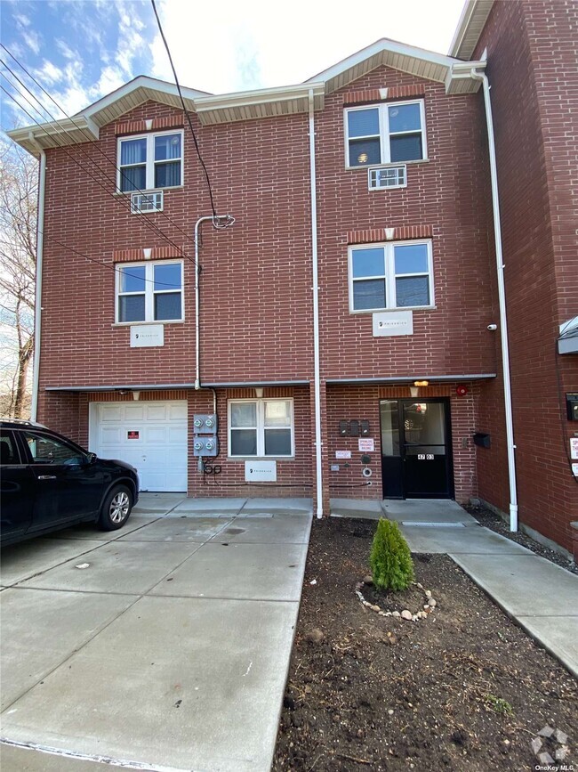 Building Photo - 47-3 58th Ln Rental