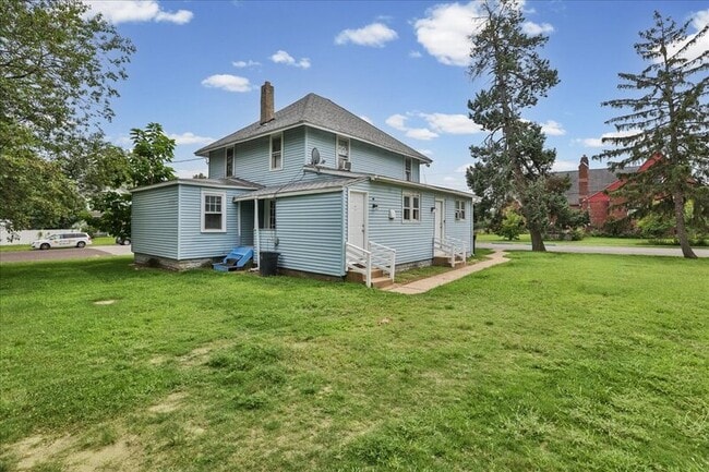 201 N 5th St