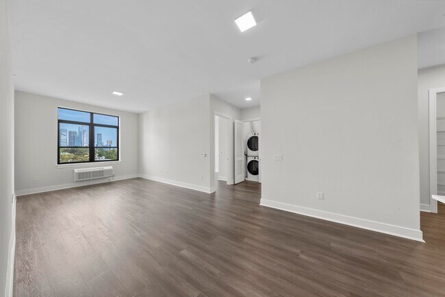 Photo - 121 34th St Unit 506