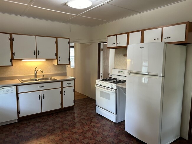 Photo - 89 College Ave Unit 2