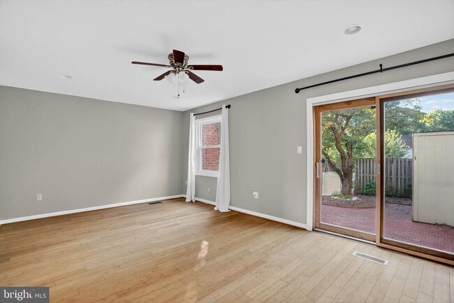 Photo - 1694 Forest Hill Ct