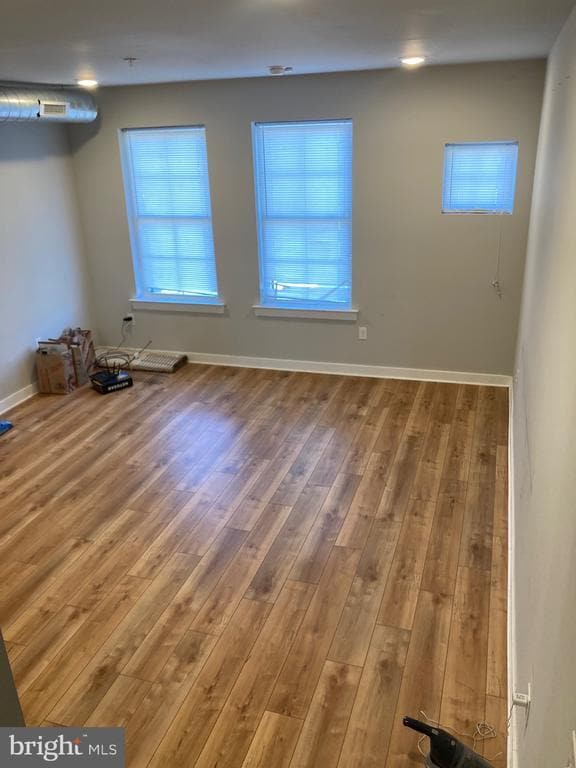 Photo - 2553 N Front St Unidad 3