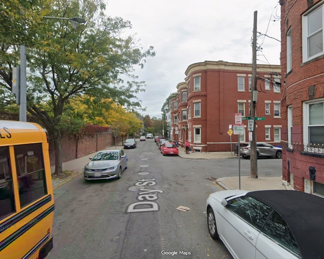 Building Photo - 40 Evergreen St Unit 126-1