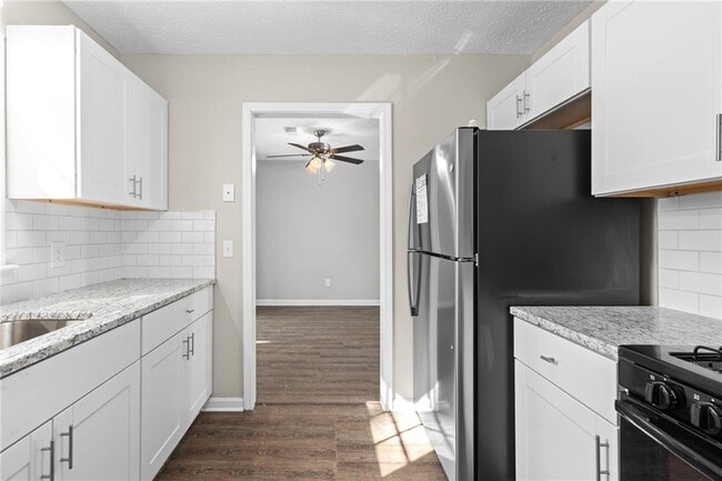 Photo - 295 E Burns Ct SW