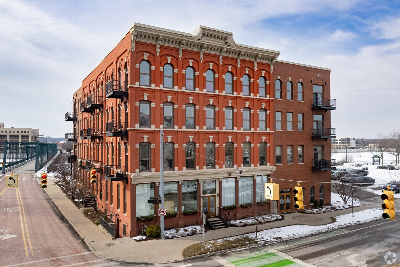 Landmark Lofts - Landmark Lofts
