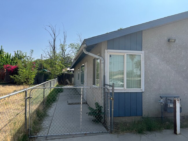 Building Photo - 2205 Wilshire Alley Unit B Rental