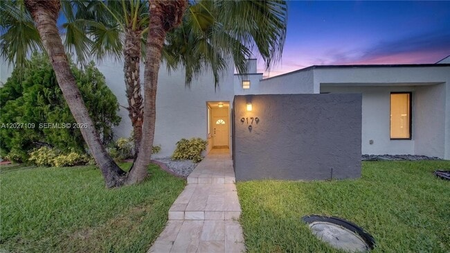 Photo - 9179 Fontainebleau Blvd Unit 9