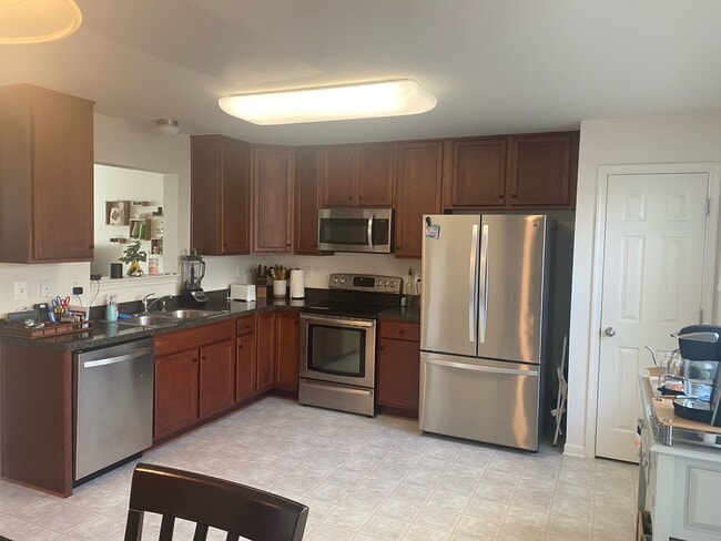 Photo - 218 Monticello Square